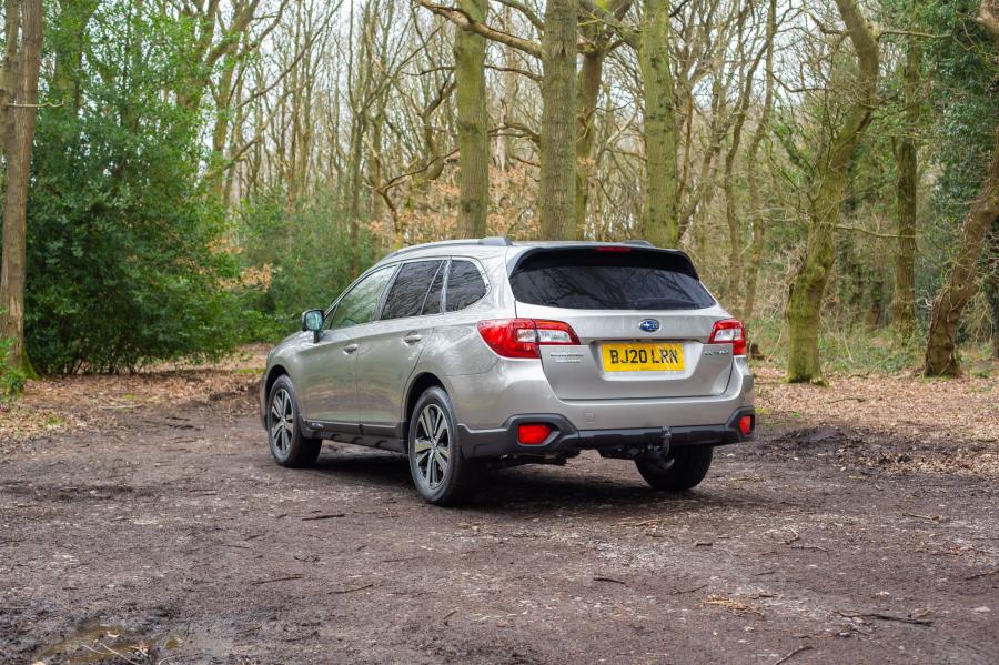  Subaru Outback 2018 года  (UK) (фото 22 из 36)